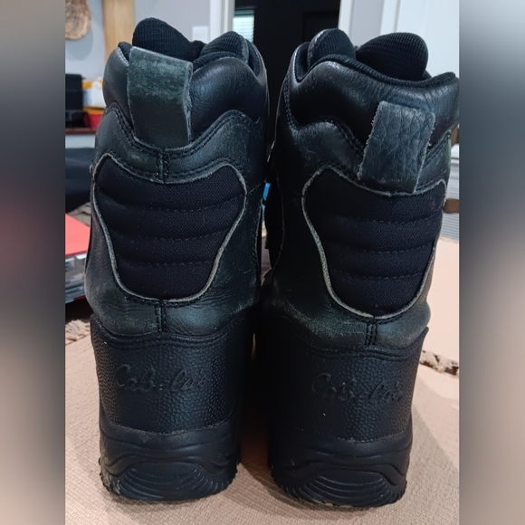 Cabela's Black Winter Boots with Quilted Design - Picture 3 of 8